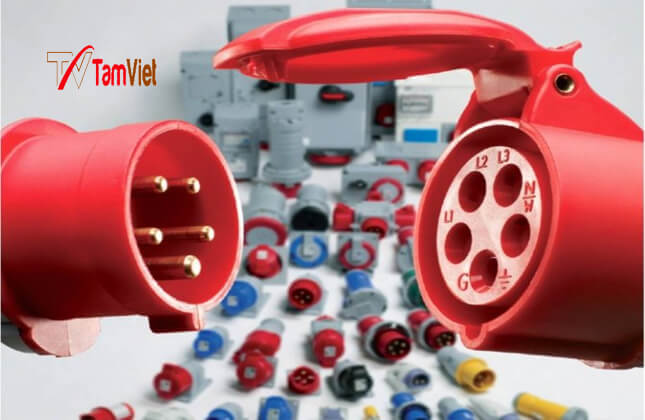 Ổ cắm công nghiệp các loại